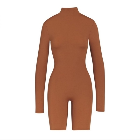 Skims all in one romper - Picture 2 of 2